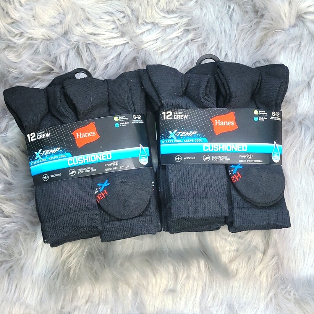 NEW Lot of 24 pairs Hanes X-temp crew socks!